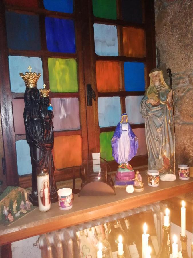 Les Toiles Filantes Hostel Empurany ภายนอก รูปภาพ