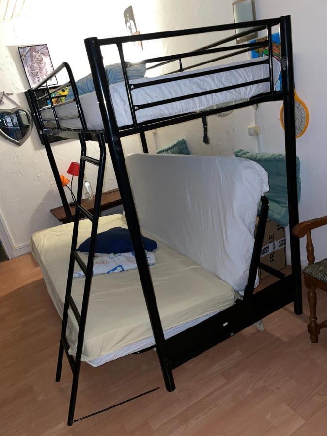 Les Toiles Filantes Hostel Empurany ภายนอก รูปภาพ